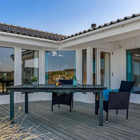 بيت للعطل Lovely Home In Lokken With Sauna *