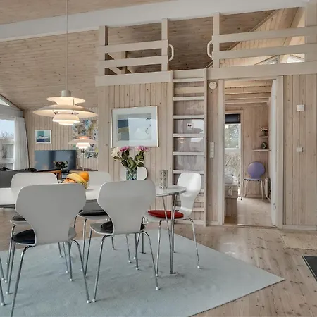 Lovely Home In Lokken With Sauna * Løkken