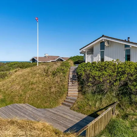 بيت للعطل Lovely Home In Lokken With Sauna