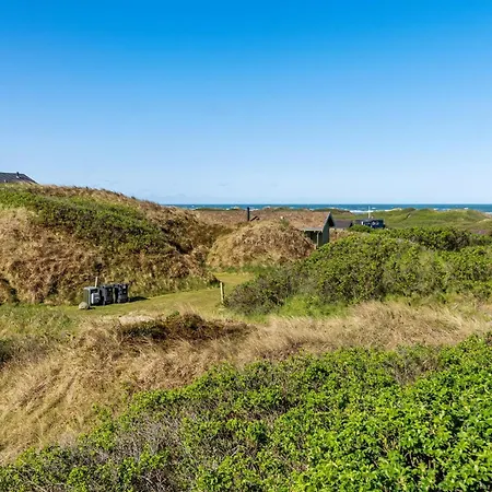 Lovely Home In Lokken With Sauna بيت للعطل Løkken