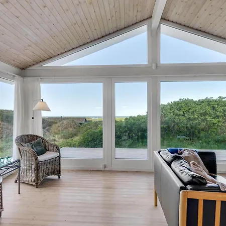 بيت للعطل Lovely Home In Lokken With Sauna *